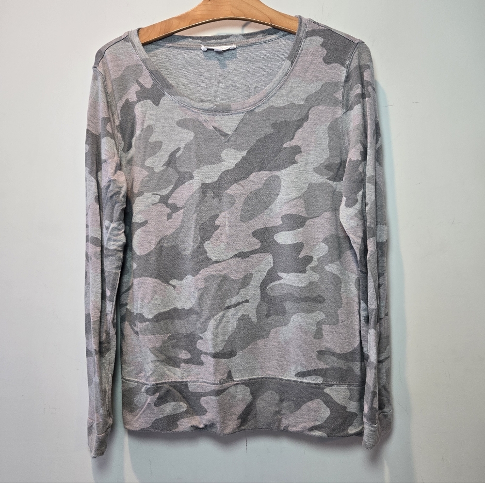 Workshop Republic Clothing Camo Shirt Medium Women's Gray Camouflage Top